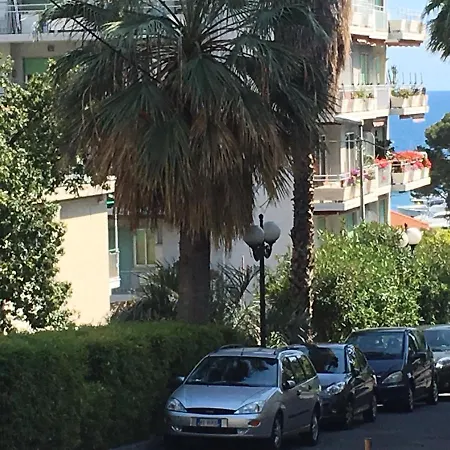 Matteo's Flat Close To Portosole & Downtown 4 P.l. Appartement *